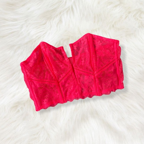 Victoria’s Secret - Strapless Bralette - Picture 2 of 5